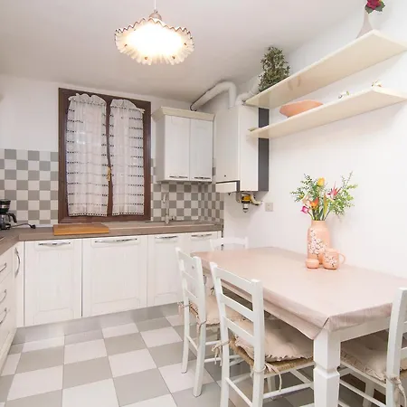 Rialto Glamour House Apartment